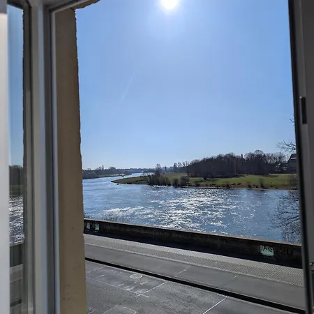 Lägenhet Ambiente An Der Elbe *